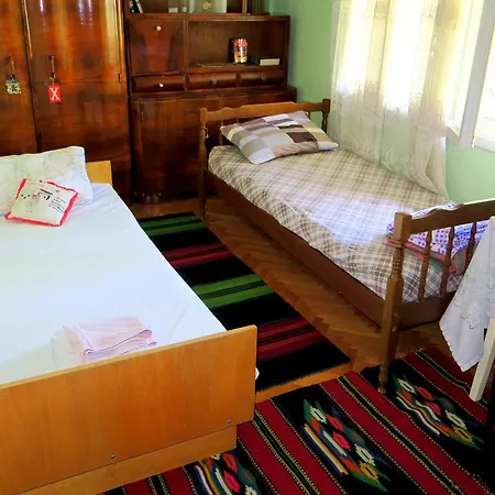 Hostel Sirma's House *